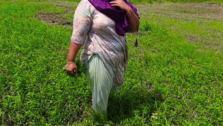 Morjenabb: Desi Village Big Ass Girl First Time Try to Anal...