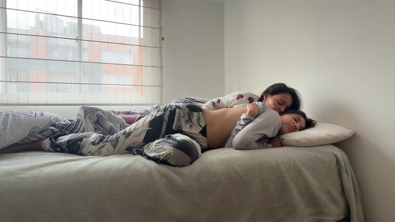 scarlettandc: Sexo matinal entre lésbicas