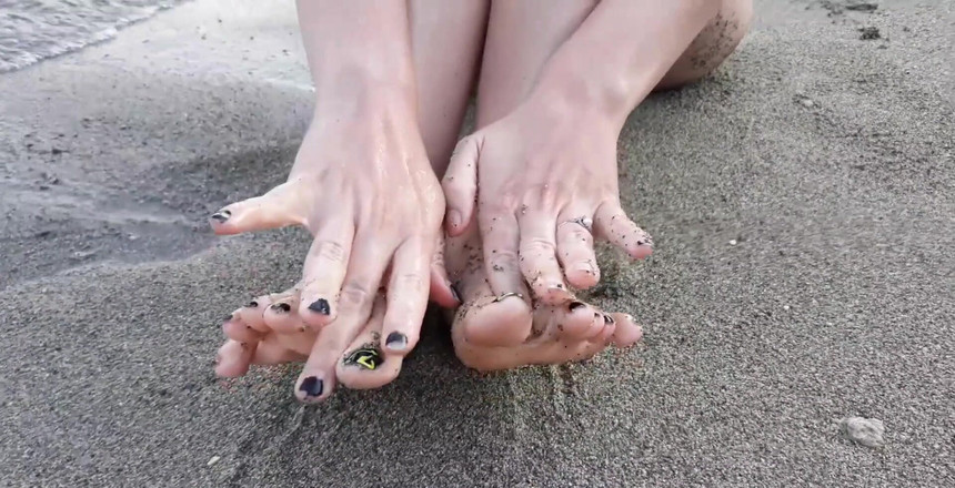 tunoviaputita: Sunt dansatoare care dă din cur și au o foarte bună...