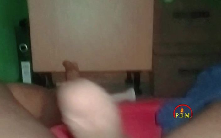 pinoy malibog: After a Long Day at Work, He’s Ready to Cum...