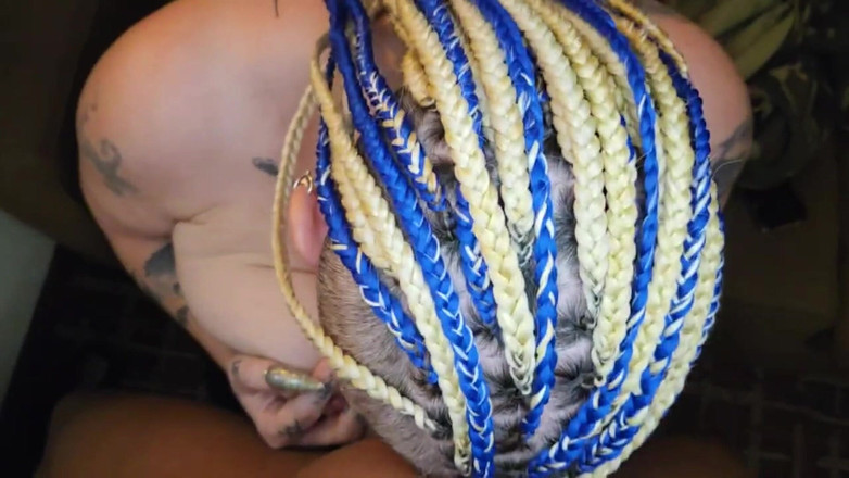 Livie Blainn: M Lucky luck отримує свій перший смак бондажу