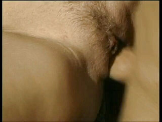 Lucky Cooch: MILF blonde yang mengagumkan mengambil zakarnya untuk menunggang liar