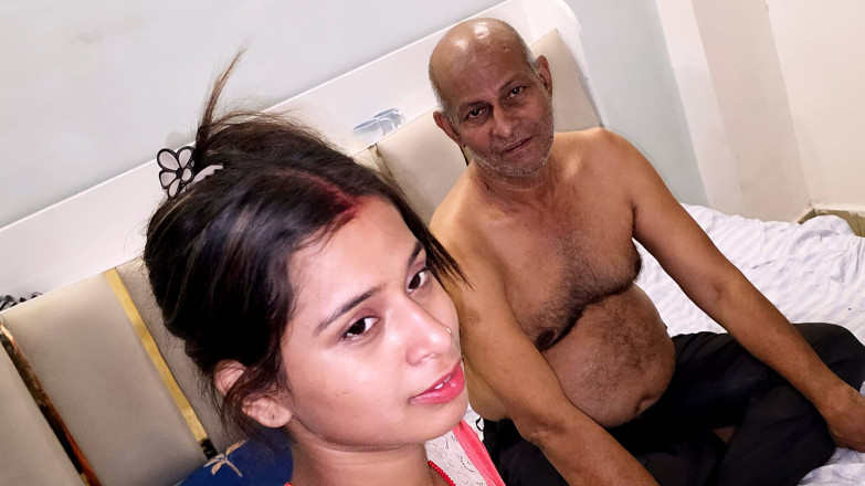 Dream picture: Tatăl vitreg indian Desi Enjoyijng cu fiica vitregă face sex...