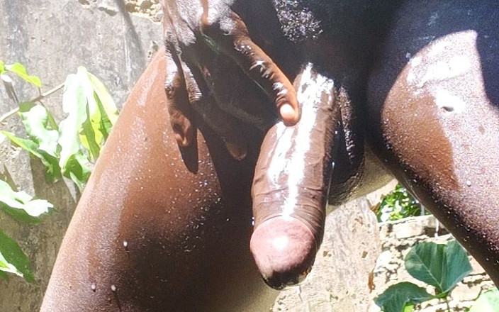 Gigadicki256: Amazing Dick Massage Lesson Ends with Cum