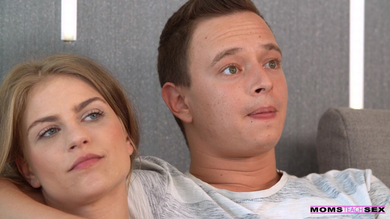 Moms teach sex: Sharing My New Boyfriend with My Stepmom - S16:e6