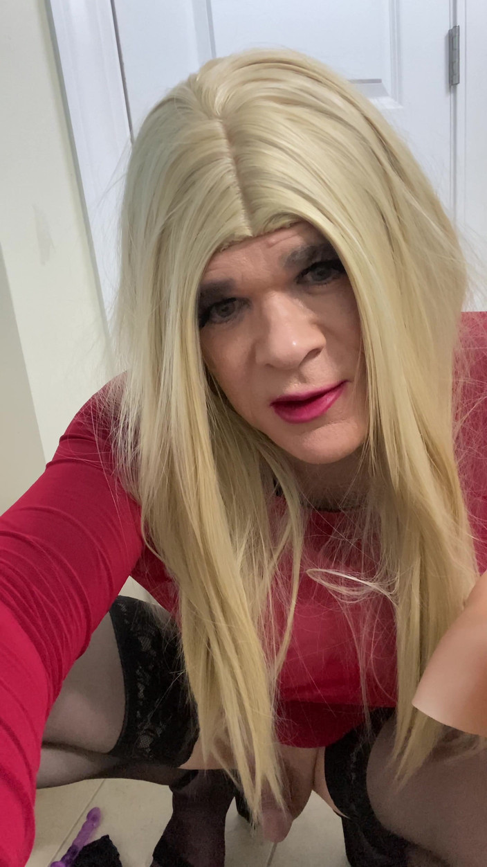 MadisonCD2025: Une amatrice trans se lève et s’exhibe en faisant du...