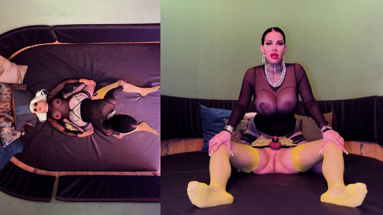 MissAlessaMilano: 나일론 발을 느끼고 얼굴을 지탱하는 것