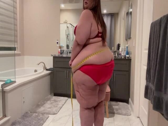 Plump Paradise: Plump Paradise First Weigh in! (sd-wmv)