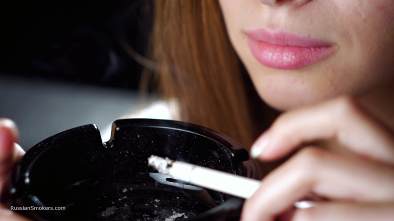 Russian Smokers: naram roosi sundri sigret pite hue shant shan