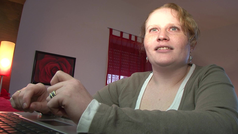 Deutsche Camgirls: BBW German Chick Swallows Jizz After Amateur Fuck Session