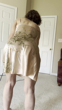Distract Step-mom or Let Her Keep Cleaning?