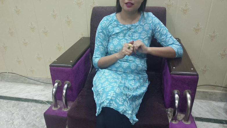 Saarabhabhi6: Une jolie bhabhi en sari baise avec son devar - hindi...