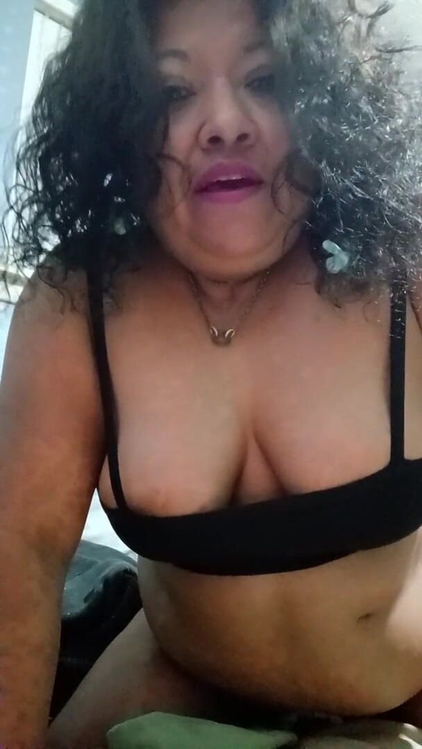 Fngottagetit: Getting wet for you