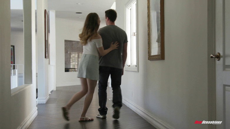 New Sensations: 德文说服她的继兄弟