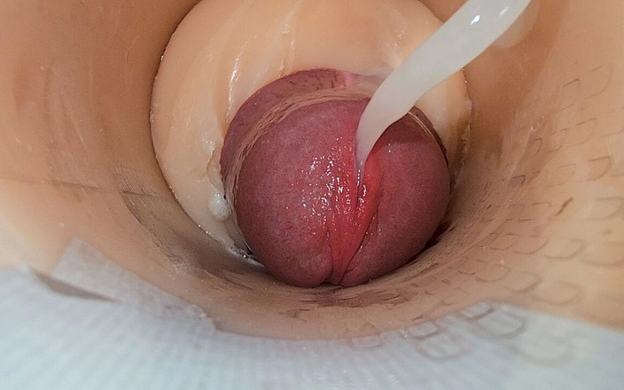 Creme sperm: Camera sâu bên trong âm hộ khít khao chụp được lượng tinh...