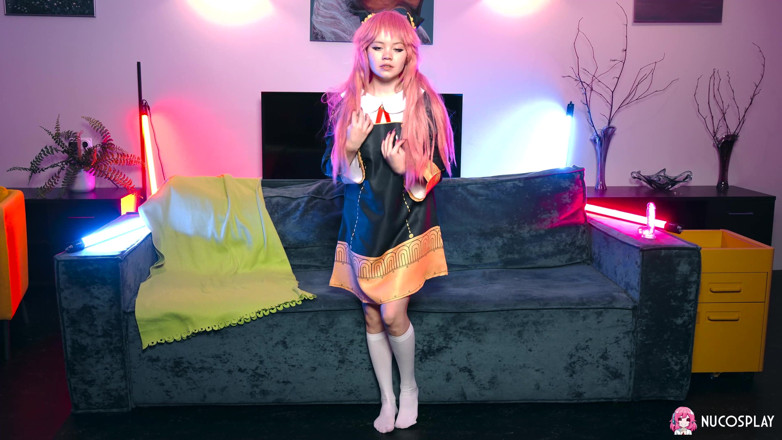 Nu Cosplay: Foxy süße anime-schlampe rebecca Nikson gibt sich einen orgasmus mit...