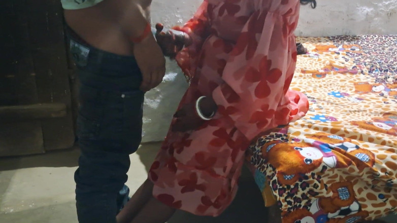 Trilokinath: Uau, țâțele tale sunt atât de sexy încât fata de pe strada...