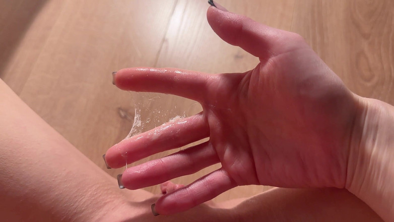 Quinn Pie: Figa Magra Estremamente Bagnata Da Vicino Punto Di Vista. Lei...