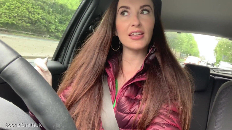 SophiaSmithUK: Medisch rijdend meisje