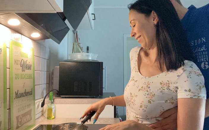 RonyaRabe: Squirted in Me During Spontaneous Kitchen!