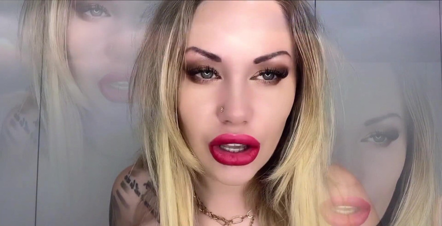 Goddess Misha Goldy: 경고! 위험한 동영상에는 심박수를 가속화하고 현기증을 유발할 수 있는 재료가 포함되어 있습니다!