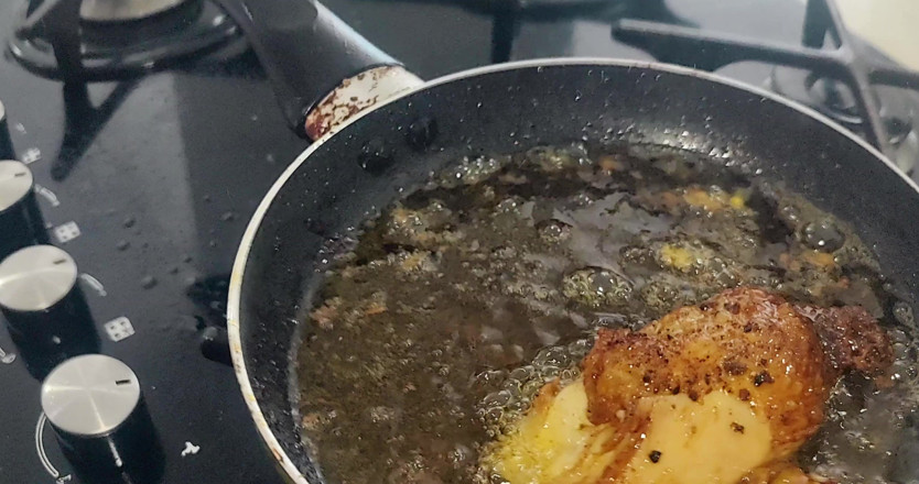 PABLO N3GROBAR: Grandota esclava de cocina