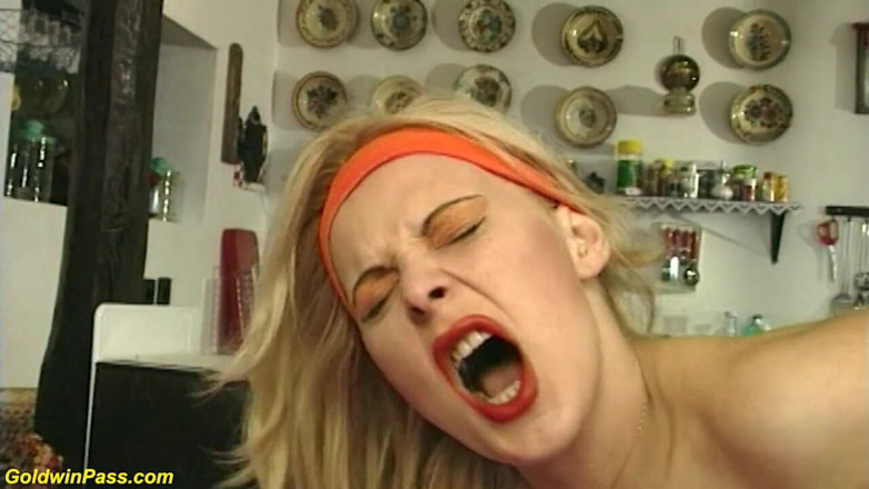 Goldwin pass: Blonde skinny teen rough fucked by her neighbor