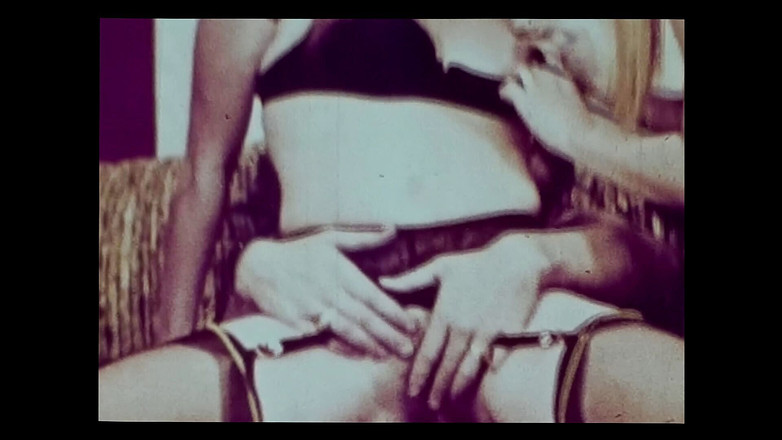 Close Encounter Vintage: Vintage Porno Retro Erotic Divadlo - Femme Scouts