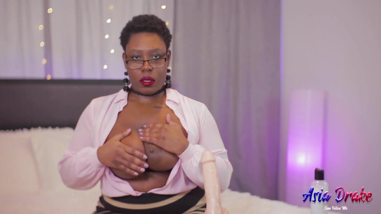 Dark Wet Dreemz: Une belle-mère BBW à gros nichons s'enfile une grosse bite | Orgasme...