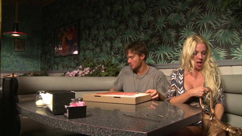 Hot Girlz: Hot couples gets wild and fucks in the restaurant