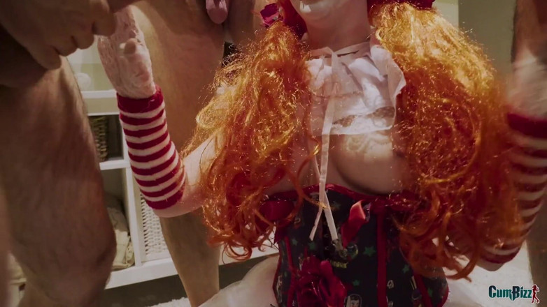 Cumbizz: La teen olandese di halloween ingoia ogni carico di sperma