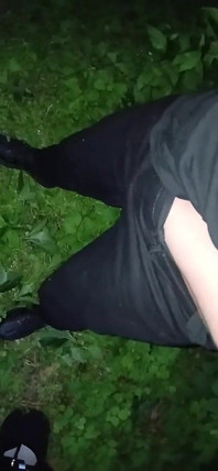 Facciamo sesso rischioso nella foresta