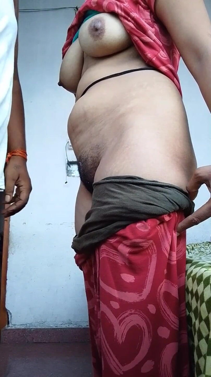 biharisonam: Desi Bhabhi in Night Dress with Her Boyfriend in Hindi...