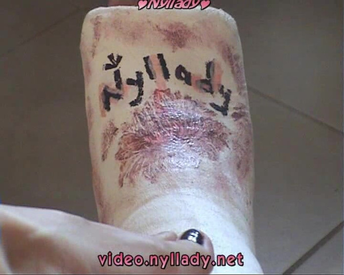 Nyllady: Legcast e ... Descalço