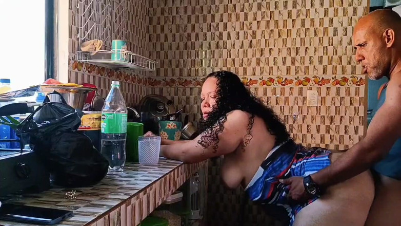 Adribella69: Mông của chị dâu đều gợi cảm khiêu khích tôi và...