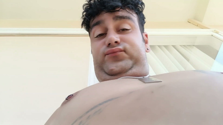 Idmir Sugary: I Love My Fat Look - Double Chin, Big Breast and...