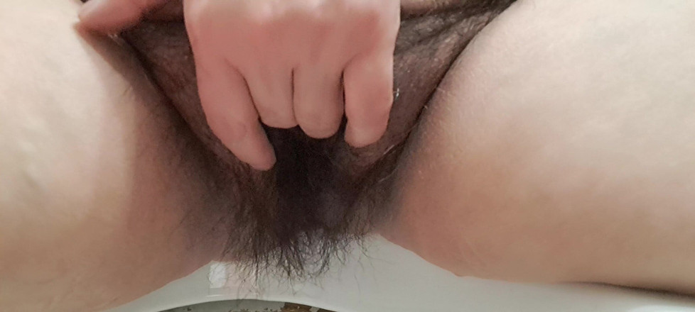 Mommy big hairy pussy: Mycie grubej cipki macochy