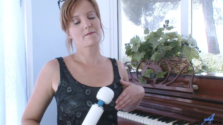 Anilos: Babă magică