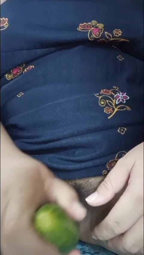 YummehBabes1: Playing with My Pussy