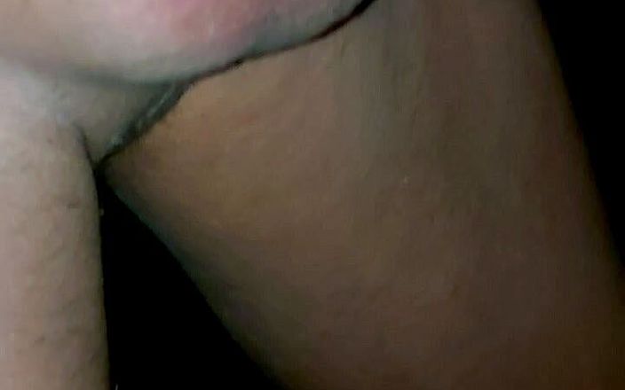 Spermabekkie: Slow motion pierced dick - closeup
