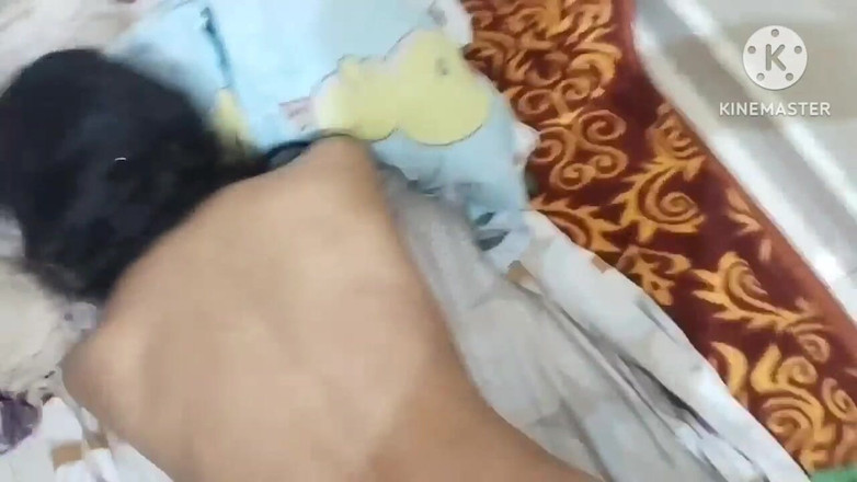 Junglegirl1: Přítel se mnou šuká zezadu