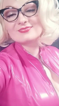 Selfie Videos in Stockings