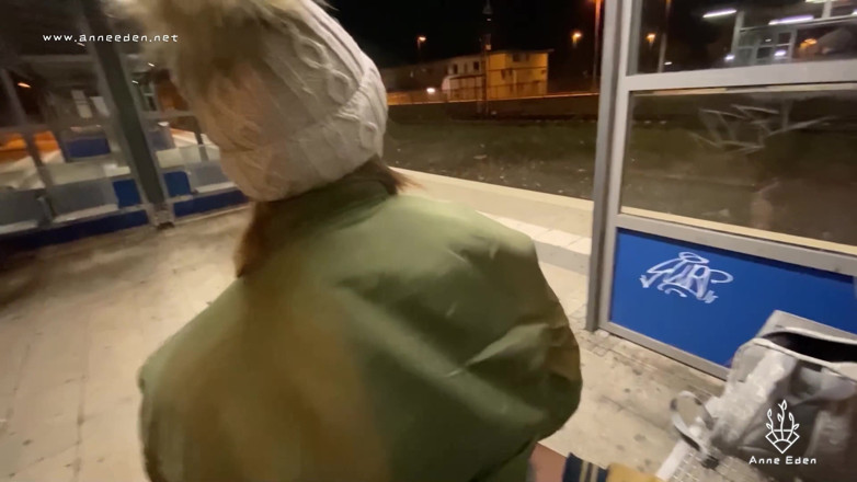 Anne Eden: Brazen train station quicky !!