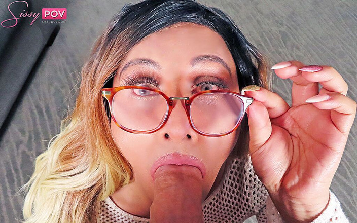 Pure TS and Becoming Femme: Tamara apprend l’anglais habillée