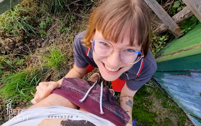 BettDuett: Par quicky bredvid järnvägen