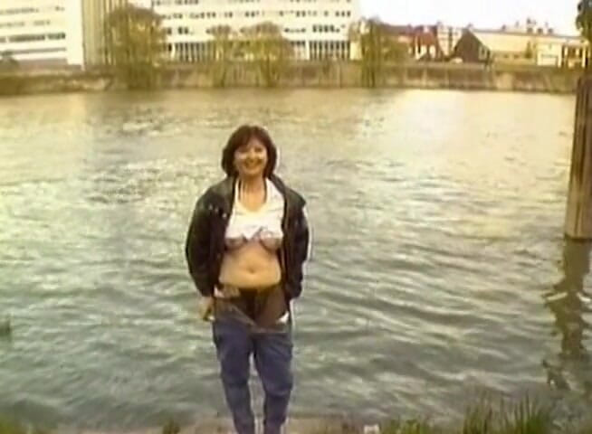 European Classics: Hairy mature is blowing two big peckers outdoors