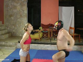 European Lift and Carry Club: Victoria-Mexican wrestling session