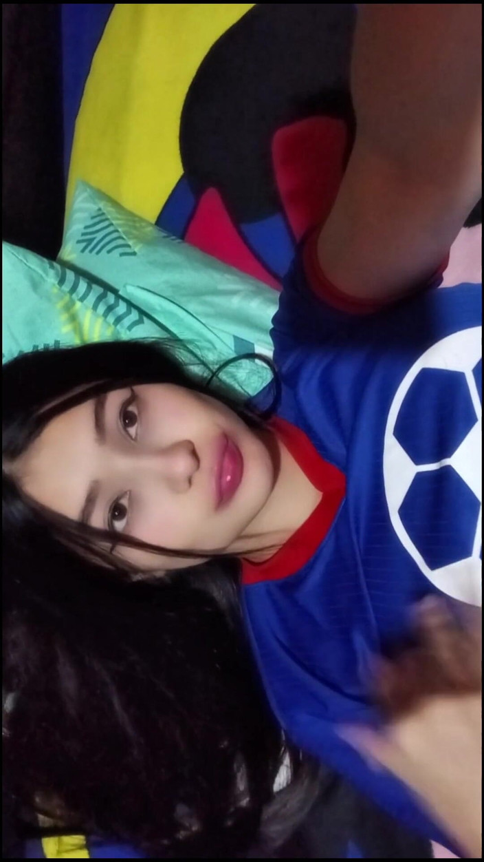 Yuli and tony: 남편의 자지를 따먹고 싶어하는 내 고객