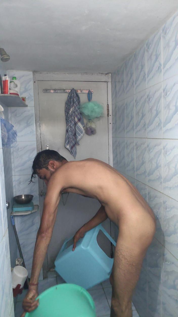 UltraHotBoy69: Get Bath Nude with Face