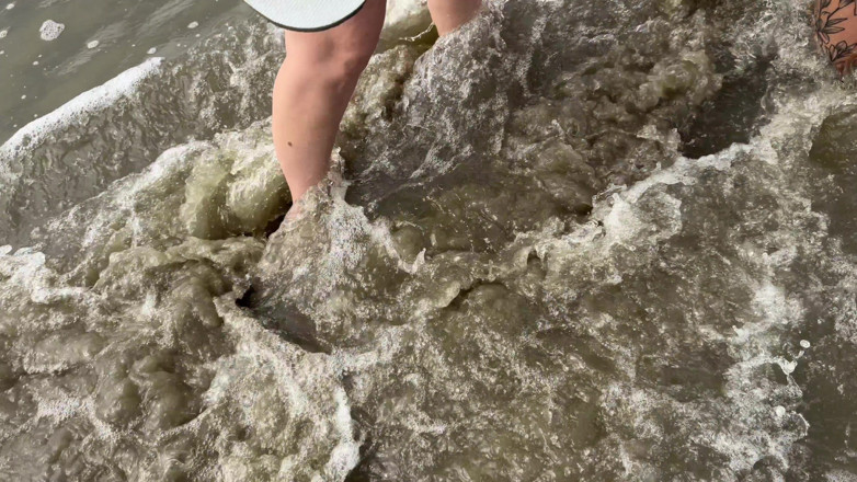Couple dna: On the Beach My Wife and I Invited a Beachgirl...